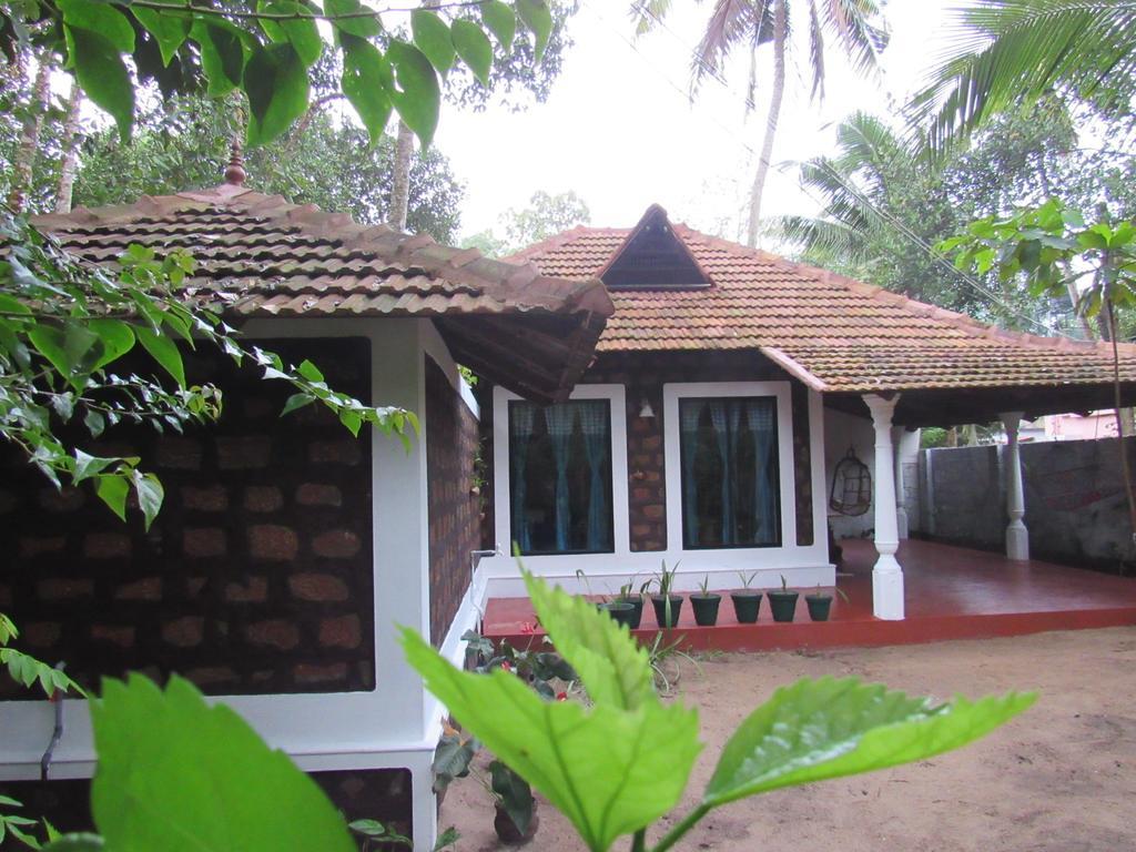 مبيت وإفطار ماراري دريمز Alappuzha المظهر الخارجي الصورة
