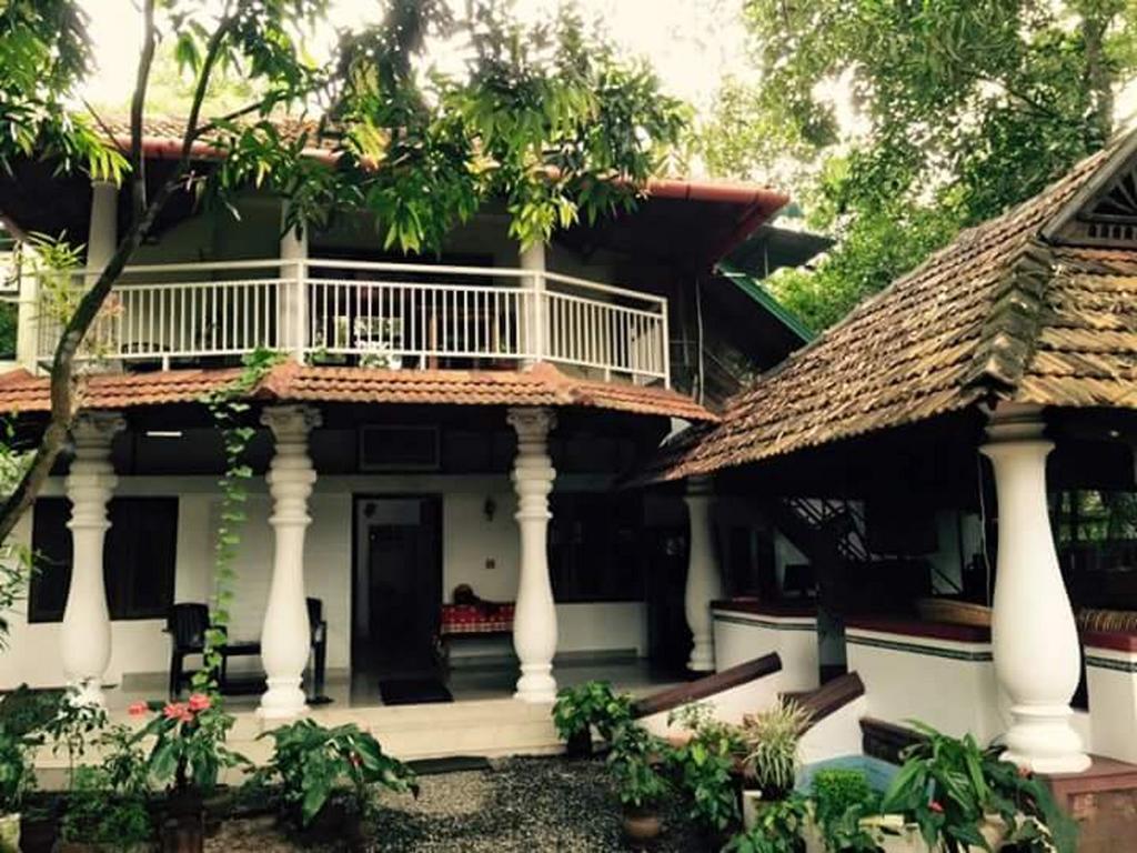 مبيت وإفطار ماراري دريمز Alappuzha المظهر الخارجي الصورة